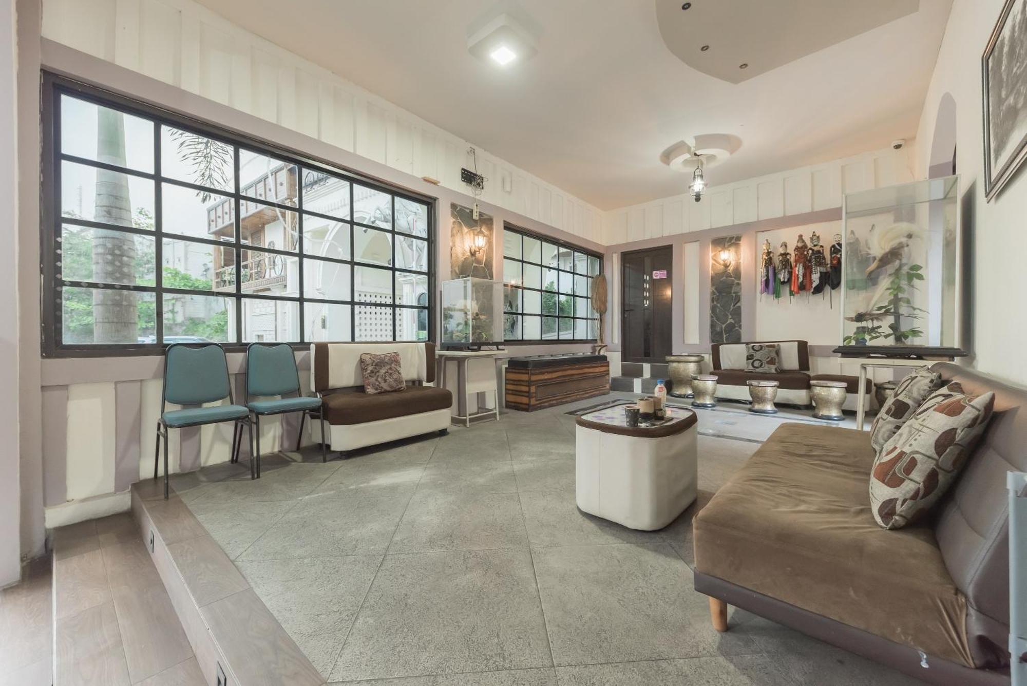 Urbanview Hotel Cianjur City Park By Reddoorz Экстерьер фото