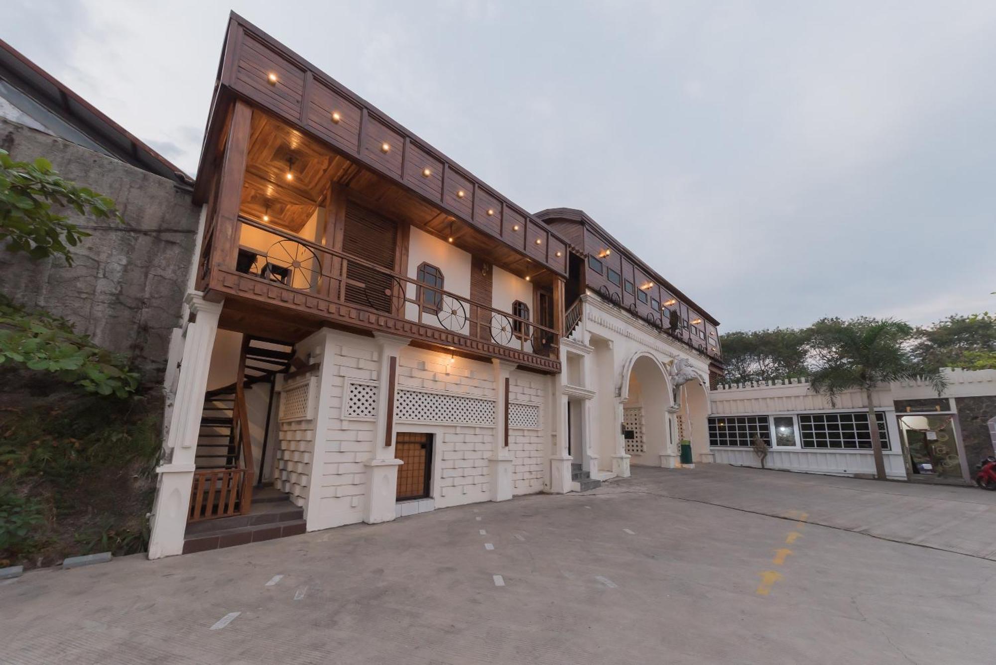 Urbanview Hotel Cianjur City Park By Reddoorz Экстерьер фото