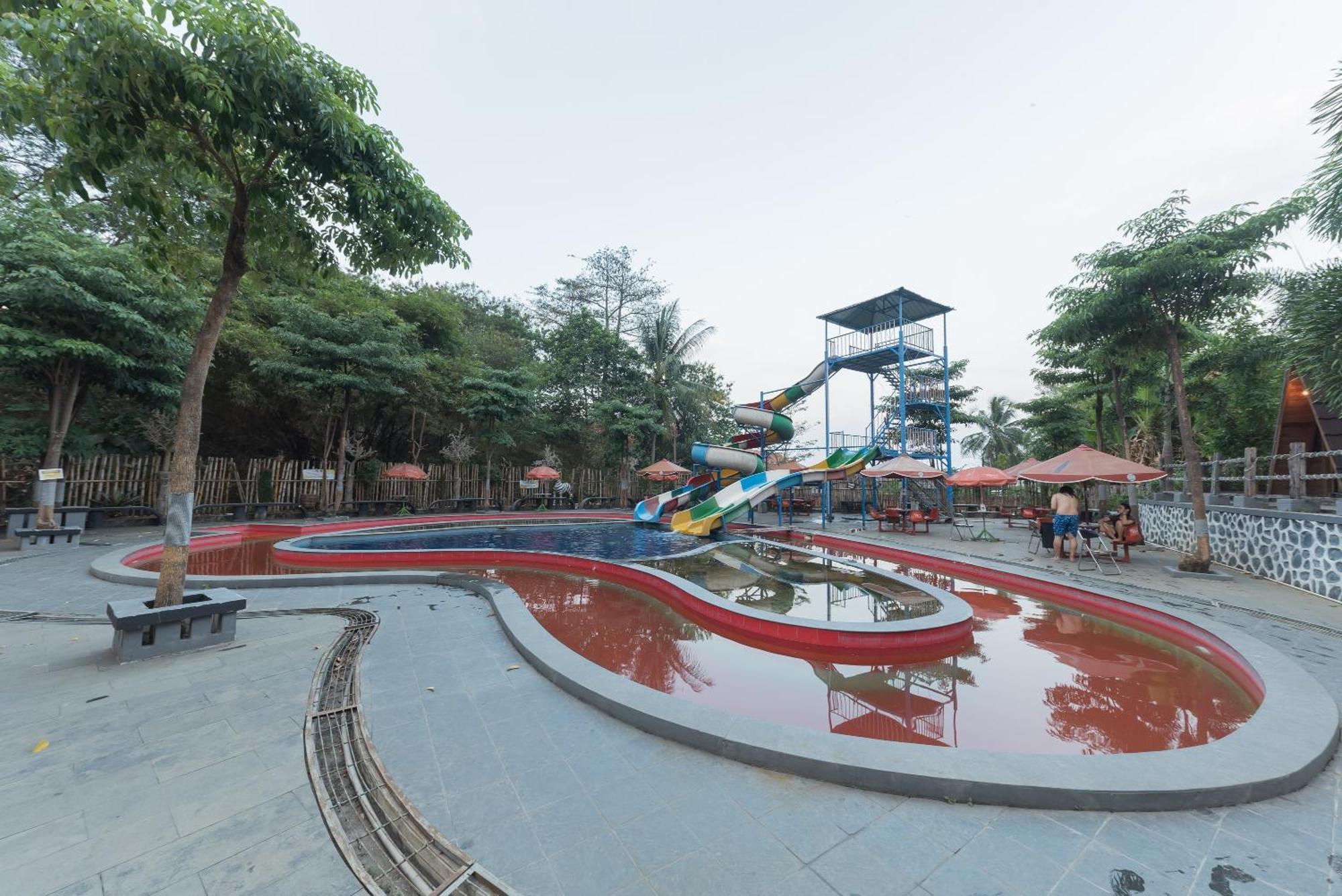 Urbanview Hotel Cianjur City Park By Reddoorz Экстерьер фото